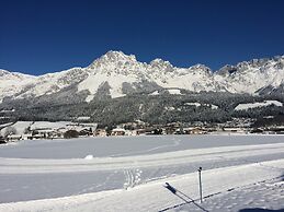 Chalet in Ellmau Near Ski Slopes