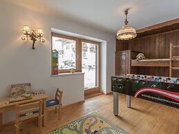 Unique Chalet in the Center of Elmau, Near Ski Lift