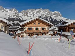 Unique Chalet in the Center of Elmau, Near Ski Lift