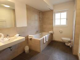 Chalet in Saalbach-hinterglemm With Sauna