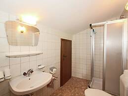 Quaint Apartment in Finkenberg near Ski Lift