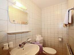 Quaint Apartment in Finkenberg near Ski Lift