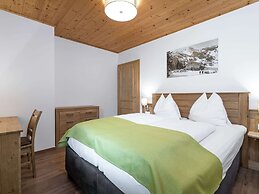 Luxurious Apartment With Terrace