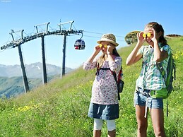 Luxurious Apartment With Terrace