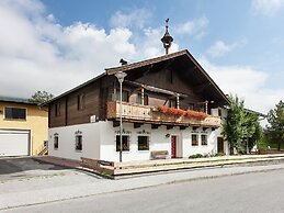 Sunlit Apartment near Ski Area in Mittersill