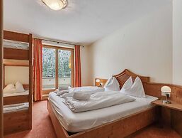 Chalet Apartment in Saalbach-hinterglemm