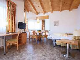 Spacious Holiday Flat With Sauna in Stumm