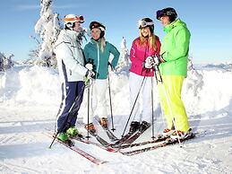 Apartment With Balcony and Sauna