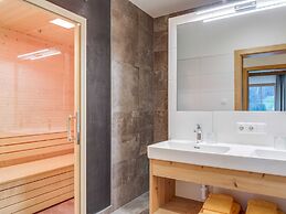 Exquisite Holiday Home near Ski Area in Königsleiten