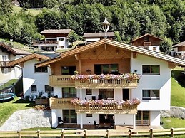 Exquisite Holiday Home near Ski Area in Königsleiten