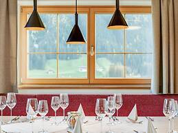 Exquisite Holiday Home near Ski Area in Königsleiten