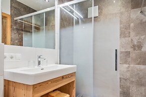 Exquisite Holiday Home near Ski Area in Königsleiten