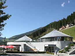Exquisite Holiday Home near Ski Area in Königsleiten