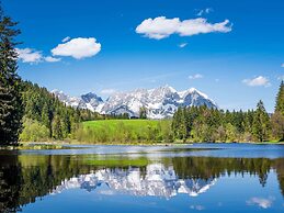 Boutique Holiday Home in Kirchberg with Hot Tub