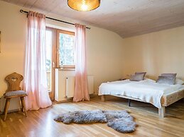 Boutique Holiday Home in Kirchberg with Hot Tub