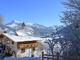 Boutique Holiday Home in Kirchberg with Hot Tub