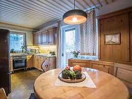 Boutique Holiday Home in Kirchberg with Hot Tub