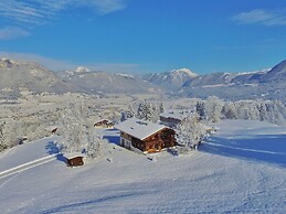 Cozy Chalet in Sankt Johann in Tirol near Ski Area