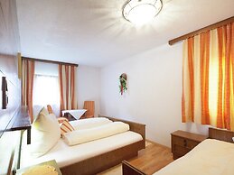 Guesthouse in Vent With Balcony
