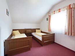 Guesthouse in Vent With Balcony