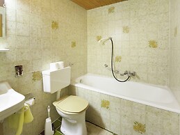 Guesthouse in Vent With Balcony