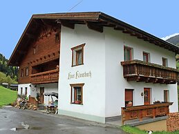 Cozy Apartment near Ski Area in See