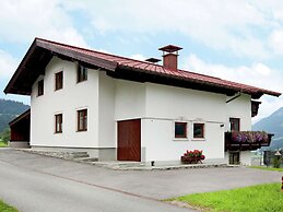 Beautiful Apartment in Brixen in the Thale