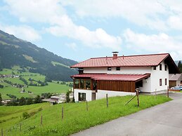 Beautiful Apartment in Brixen in the Thale