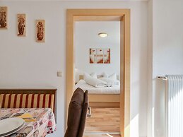 Apartment Near the ski Area in Kappl