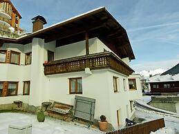 Apartment Near the ski Area in Kappl