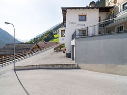 Apartment Near the ski Area in Kappl