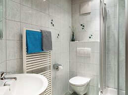 Cosy Holiday Flat With Garden in Wenns