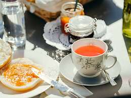 Cosy Holiday Flat With Garden in Wenns