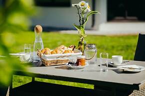 Cosy Holiday Flat With Garden in Wenns