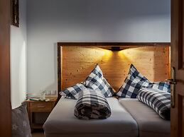 Cosy Holiday Flat With Garden in Wenns