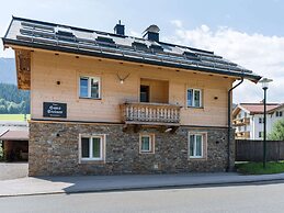 Apartment in Brixen im Thale in ski Area