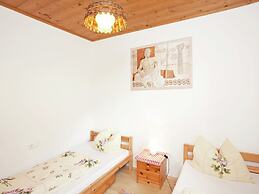 Beautiful Apartment Near Ski Area in Kirchberg