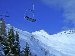 Apartment With Mountain Views From the Balcony