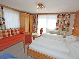 Apartment With Mountain Views From the Balcony