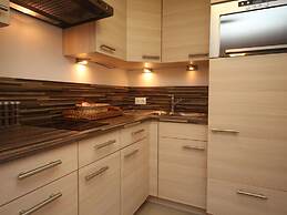 Spacious Apartment in Kitzbuhel near Ski Lift