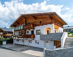 Spacious Apartment in Kitzbuhel near Ski Lift