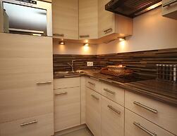 Spacious Apartment in Kitzbuhel near Ski Lift