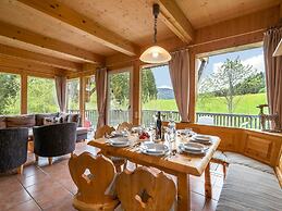 Wooden Chalet in Styria near Kreischberg Ski Area