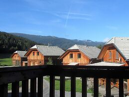 Wooden Chalet in Styria near Kreischberg Ski Area