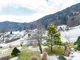 Stylish Holiday Oasis With Sauna & Garden