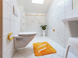 Stylish Holiday Oasis With Sauna & Garden