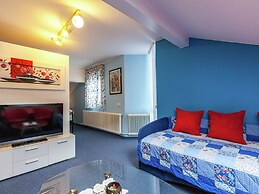 Stylish Holiday Oasis With Sauna & Garden