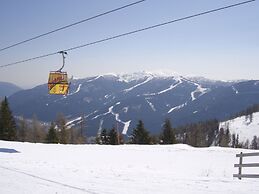 Cozy Holiday Home in Carinthia near Ski Area
