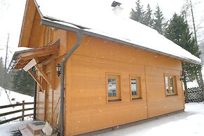 Cozy Holiday Home in Carinthia near Ski Area