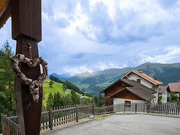 Spacious Apartment near Ski Area in Fendels